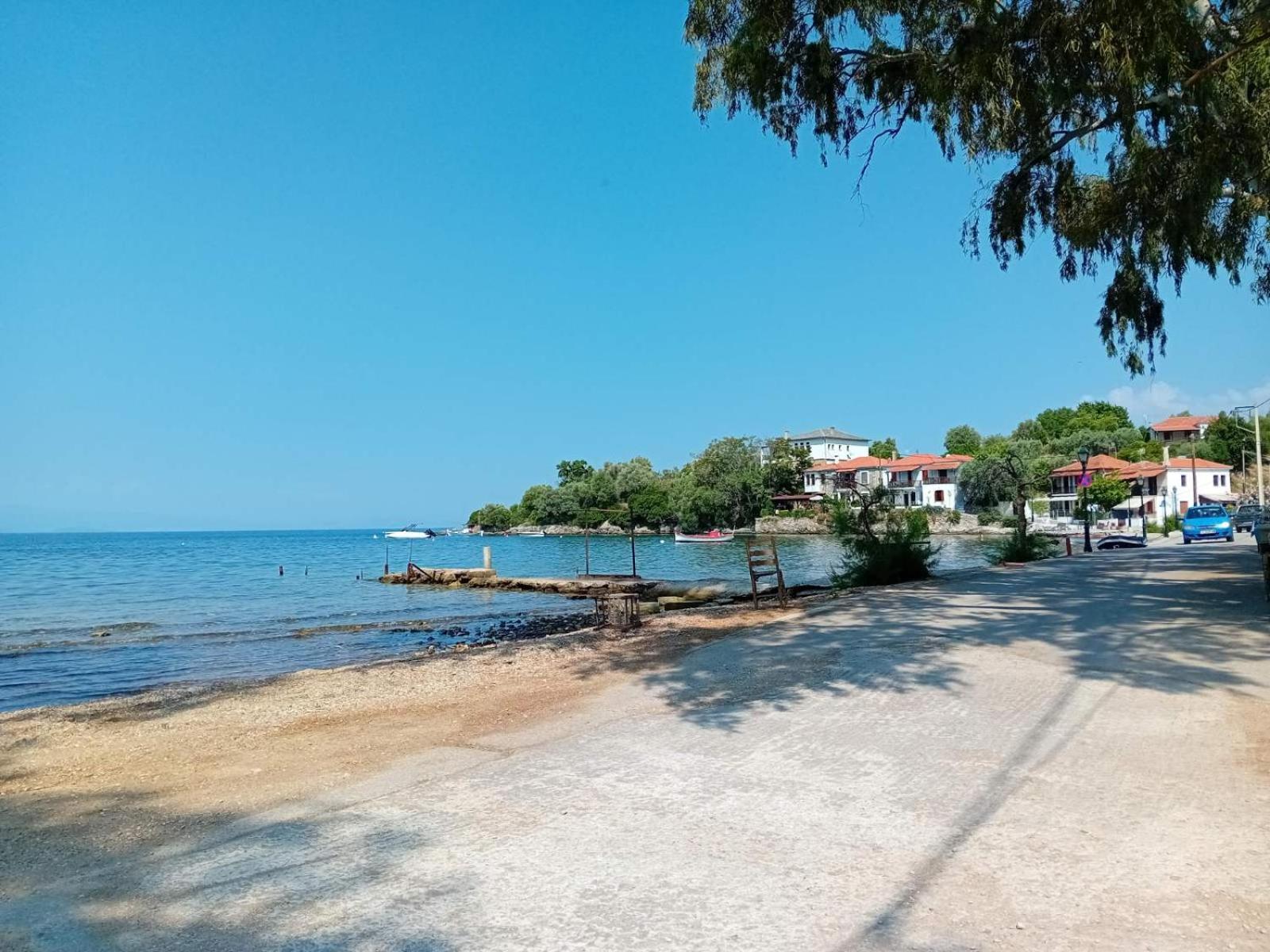 Christina'S Seaside Villa Áfissos Buitenkant foto