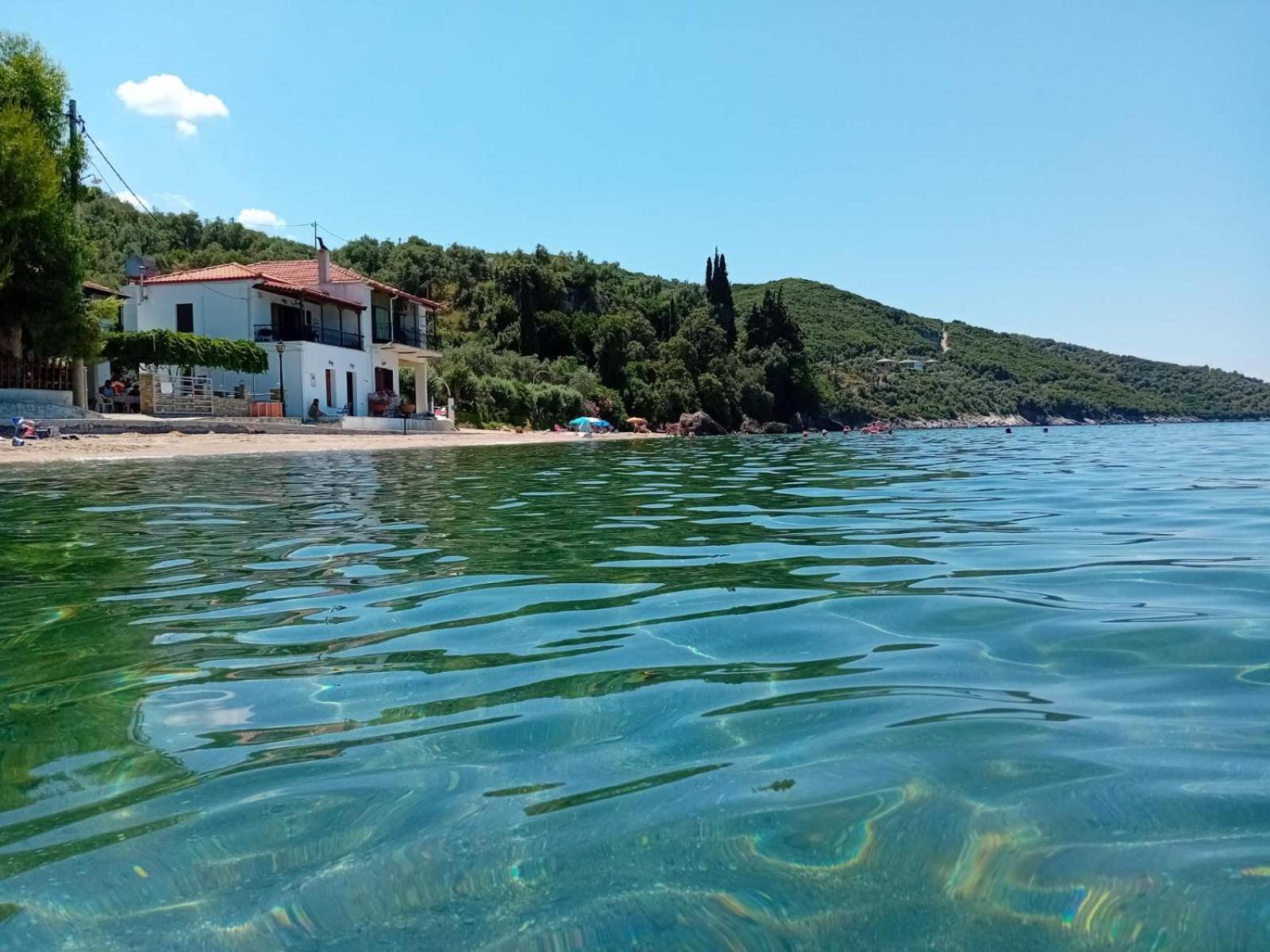 Christina'S Seaside Villa Áfissos Buitenkant foto